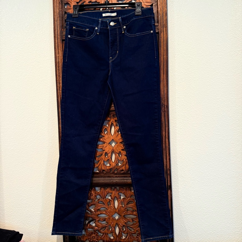 Levi's Women's Skinny Jeans in Dark Blue